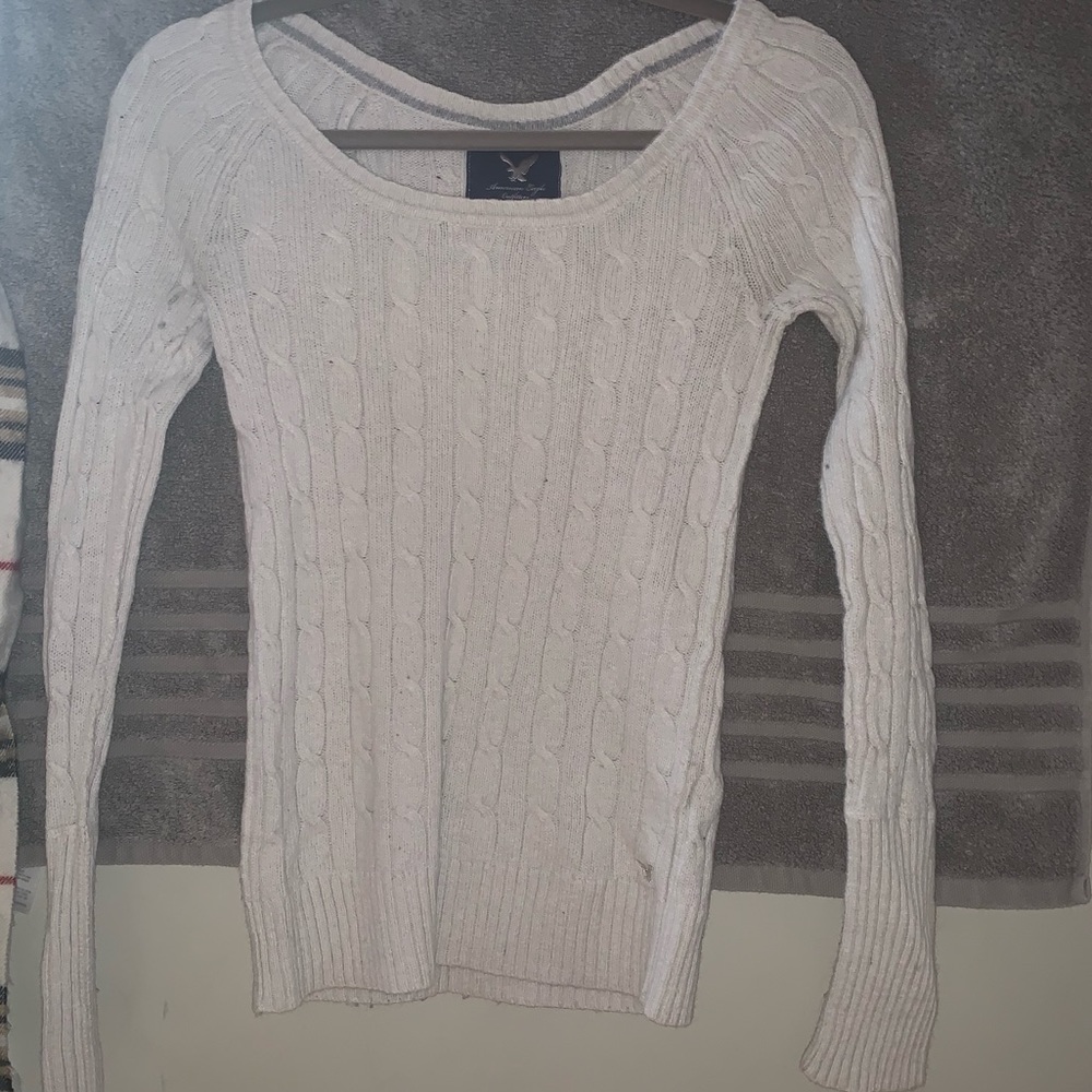 White AE long sleeve sweater